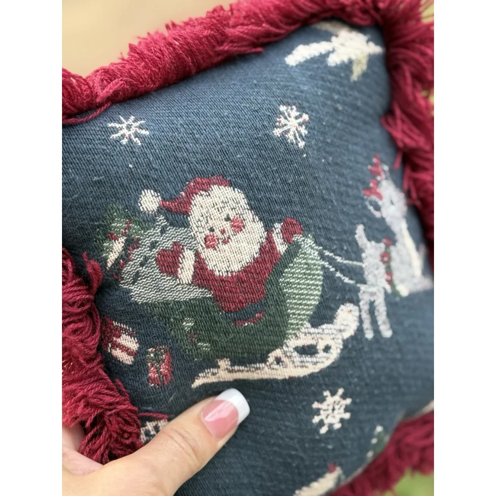 Vintage Riverdale Christmas Tapestry Santa Reindeer Fringe Mini Throw Pillow